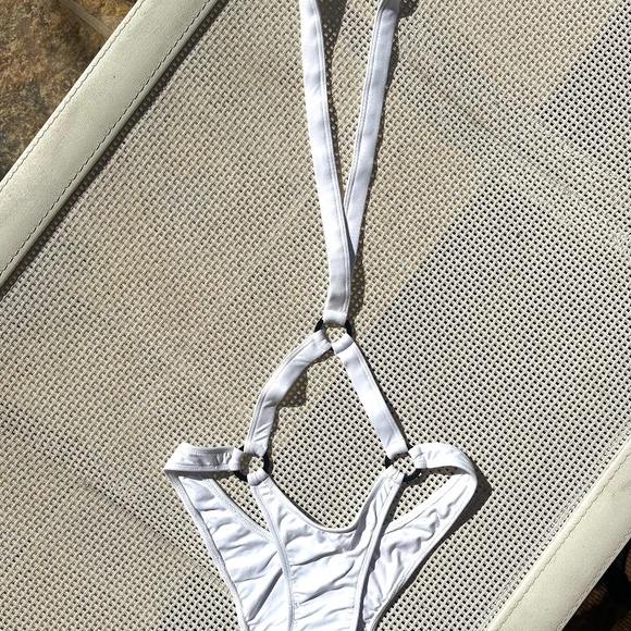 Minimale Animale Neck Strap Brief - Picture 1 of 4